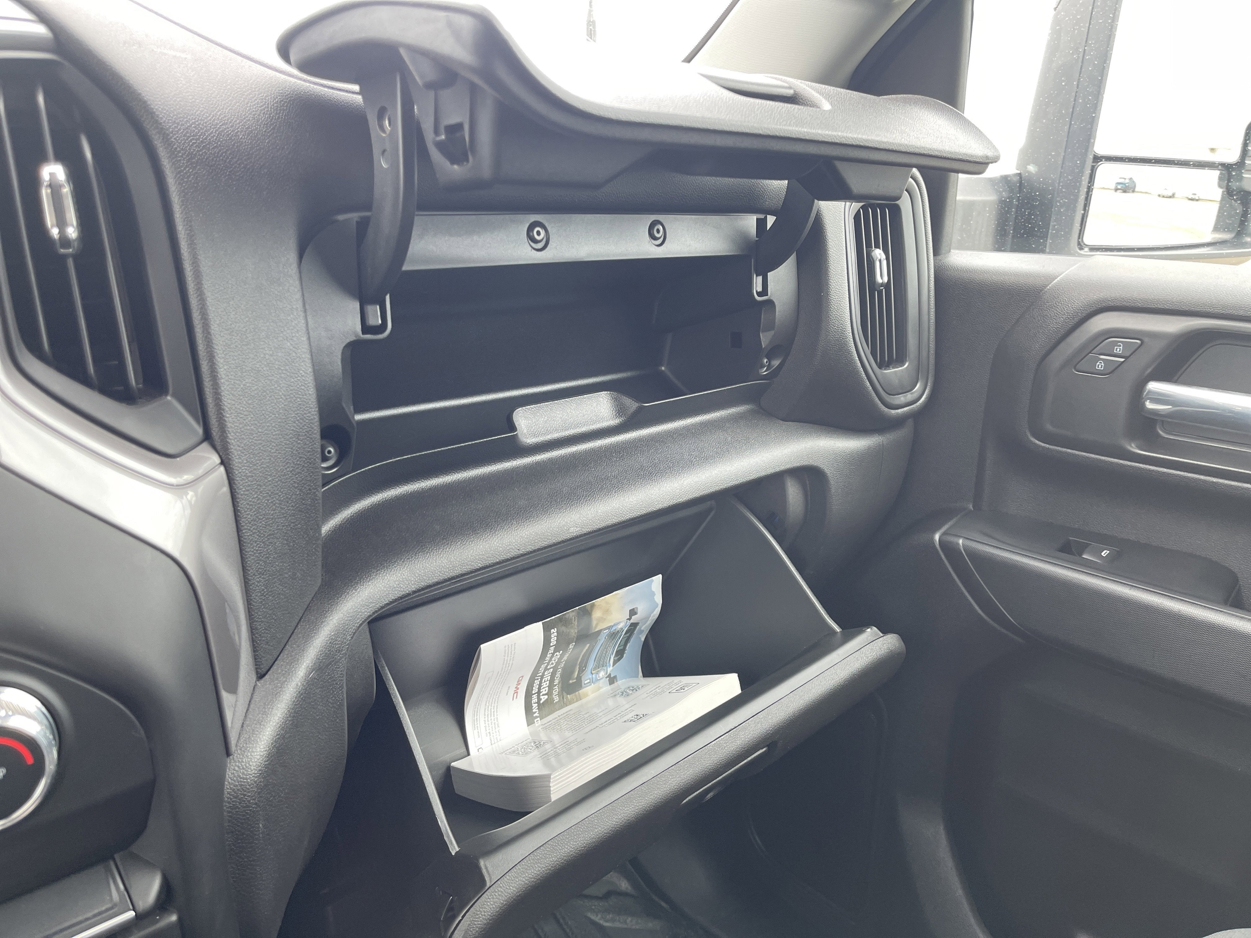 2023 GMC Sierra 3500 HD Pro