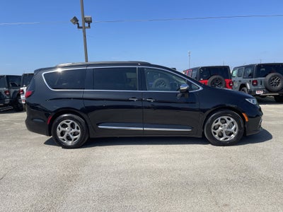2023 Chrysler Pacifica Limited