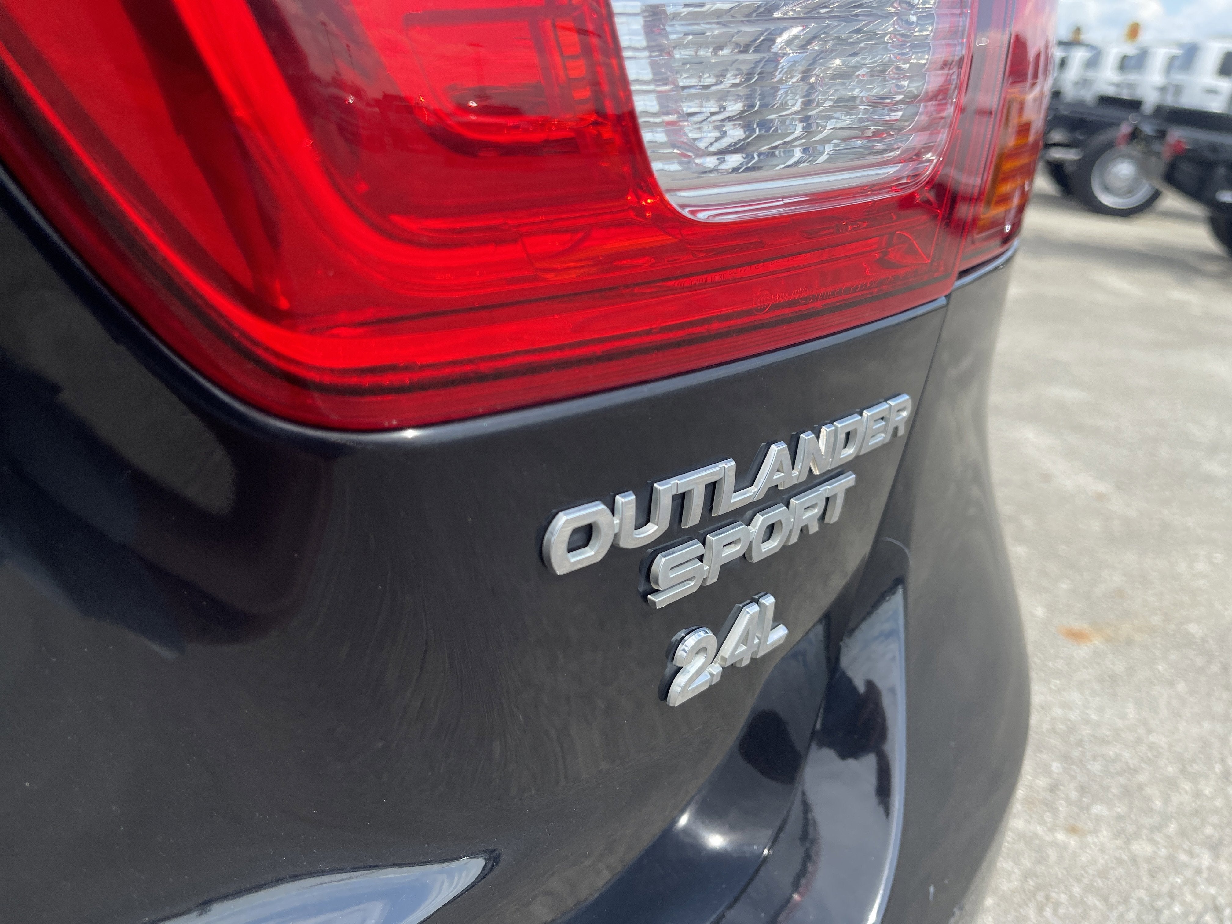 2015 Mitsubishi Outlander Sport 2.4 ES