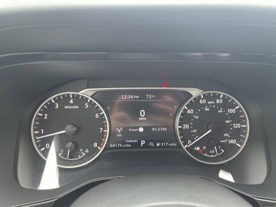 2024 Nissan Pathfinder SV