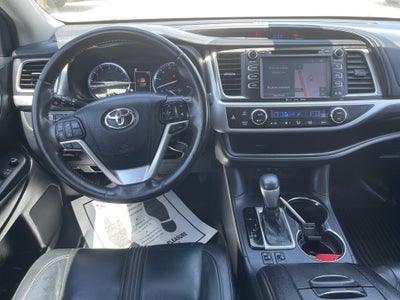 2018 Toyota Highlander SE