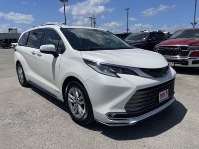 2021 Toyota Sienna Limited