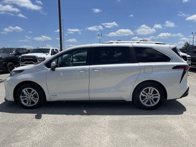 2021 Toyota Sienna Limited