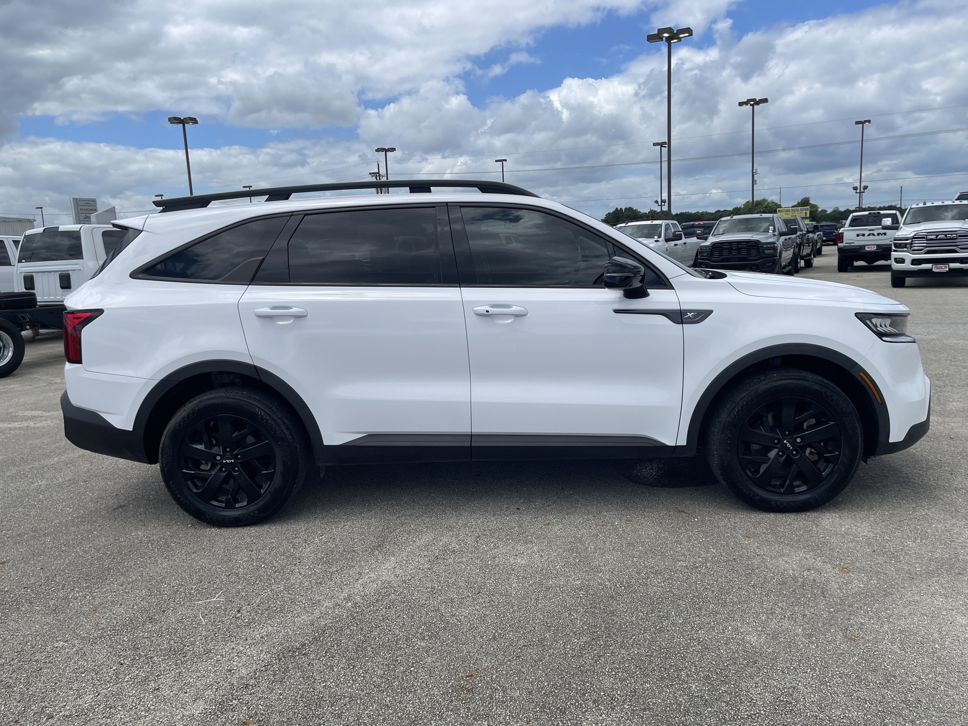 2023 Kia Sorento X-Line S