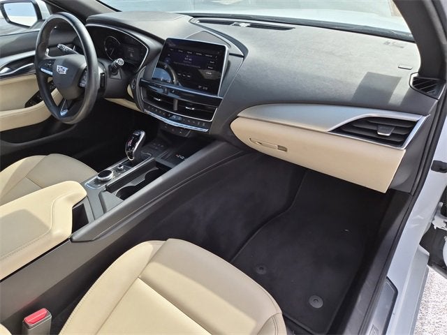 2022 Cadillac CT5 Luxury