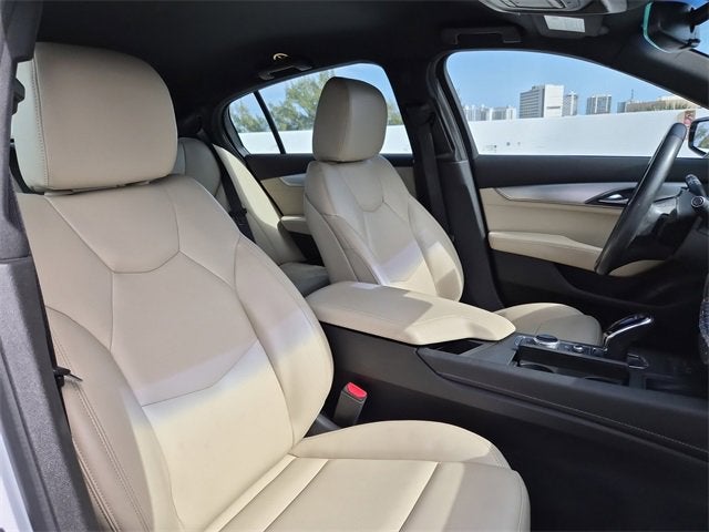 2022 Cadillac CT5 Luxury