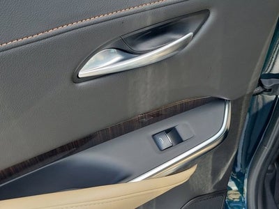 2025 Cadillac XT4 Premium Luxury