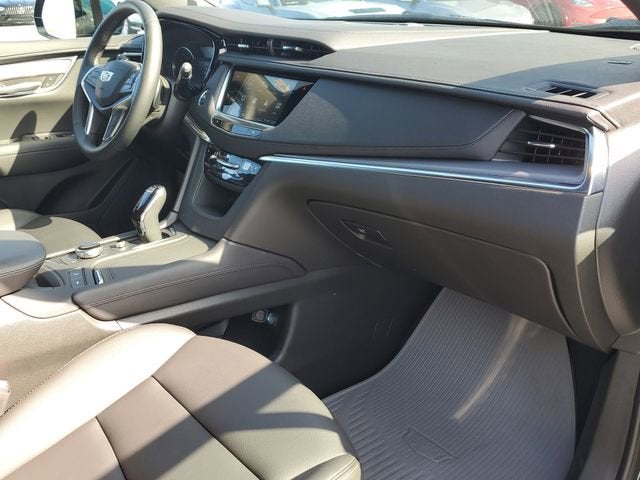 2025 Cadillac XT5 Luxury