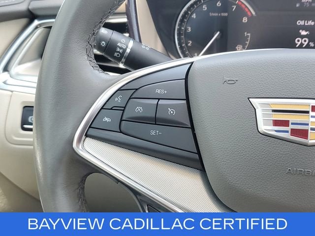2022 Cadillac XT5 Premium Luxury