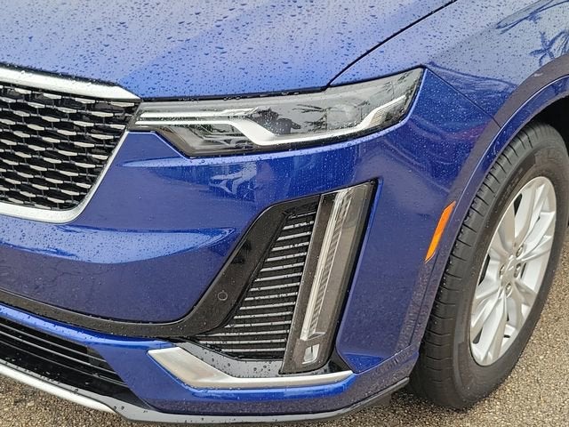 2025 Cadillac XT6 Luxury