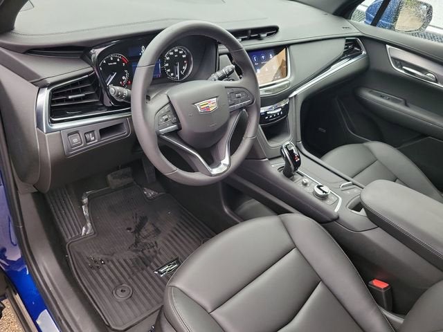 2025 Cadillac XT6 Luxury