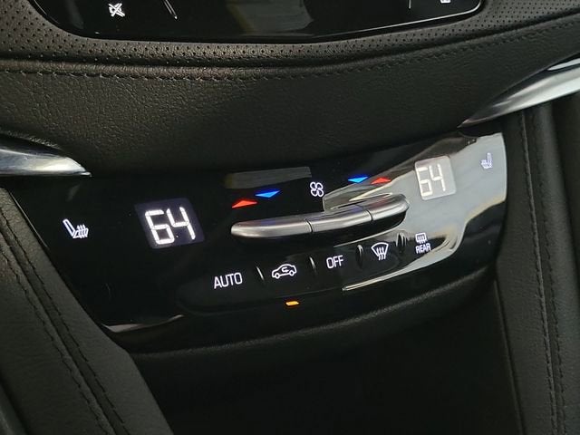 2025 Cadillac XT6 Luxury