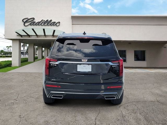 2025 Cadillac XT6 Luxury