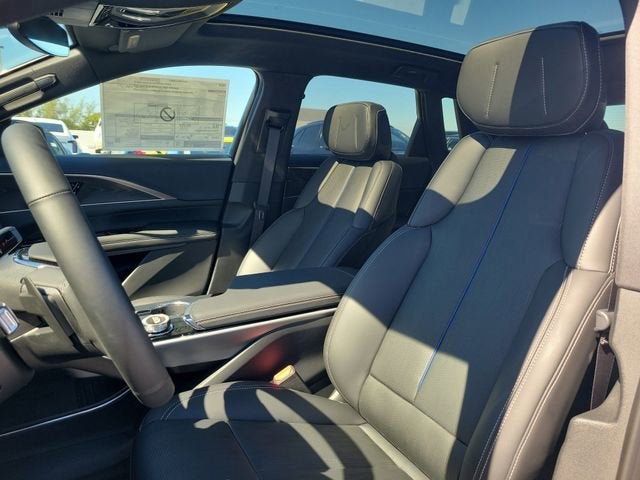 2025 Cadillac LYRIQ Luxury 1
