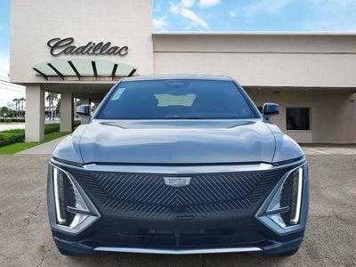2025 Cadillac LYRIQ Luxury 2