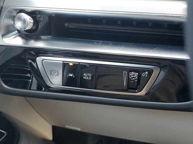 2026 Cadillac LYRIQ Premium Luxury