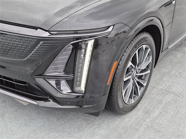 2025 Cadillac LYRIQ Sport 1