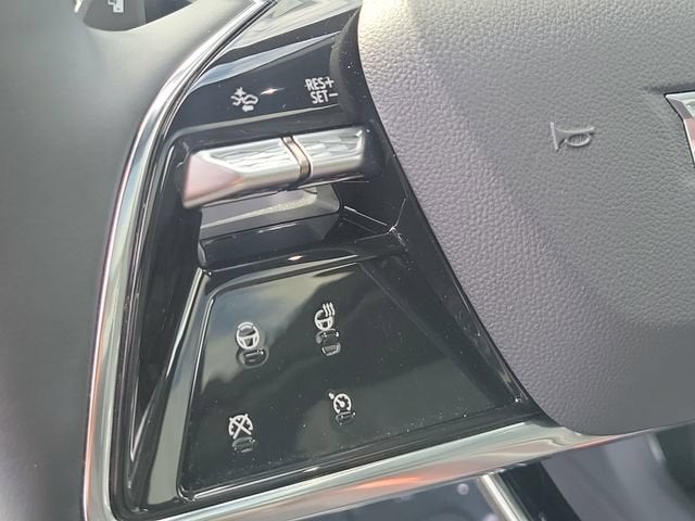 2025 Cadillac LYRIQ Sport 3