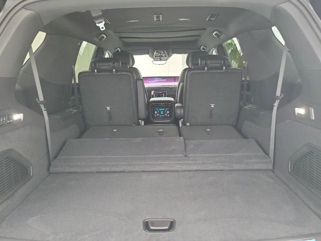 2026 Cadillac ESCALADE IQL Luxury