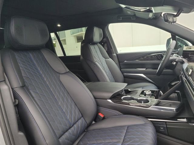 2026 Cadillac ESCALADE IQL Luxury