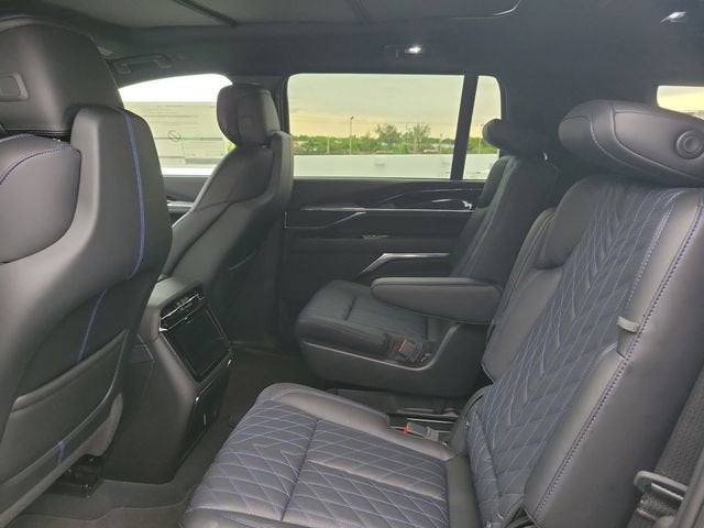 2026 Cadillac ESCALADE IQL Luxury