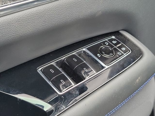 2026 Cadillac ESCALADE IQL Luxury