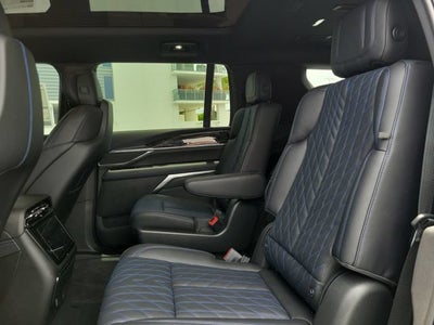 2026 Cadillac ESCALADE IQL Sport