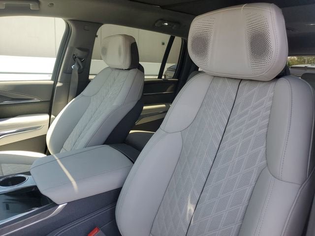 2025 Cadillac ESCALADE IQ Luxury 1