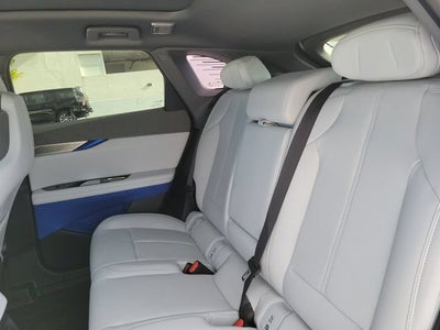 2027 Cadillac OPTIQ Luxury