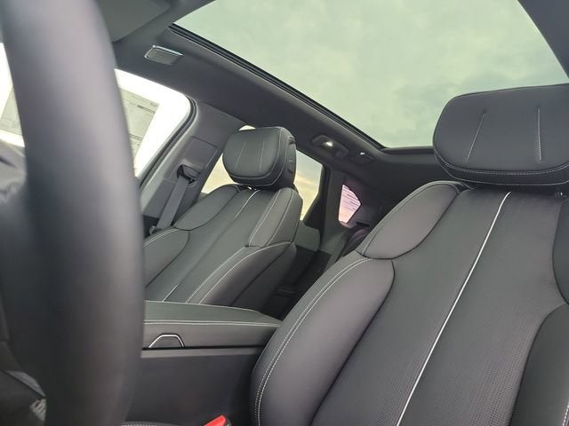 2025 Cadillac OPTIQ Sport 2