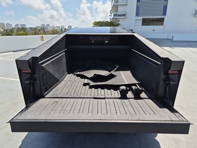 2024 Tesla Cybertruck NA