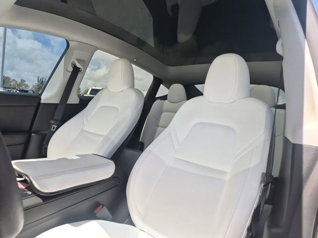 2024 Tesla Model Y Performance