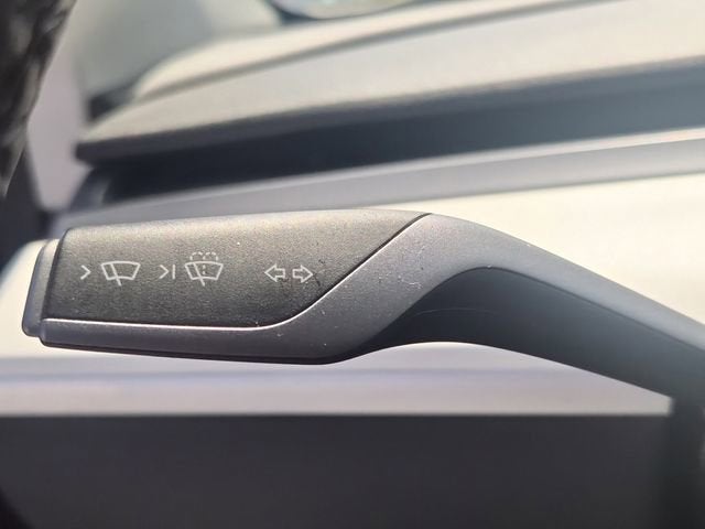 2024 Tesla Model Y Performance