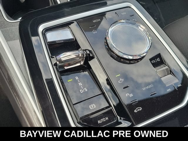 2023 BMW 7 Series 740i