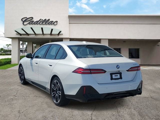 2024 BMW 5 Series 530i