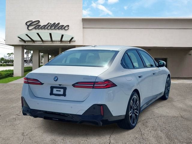 2024 BMW 5 Series 530i