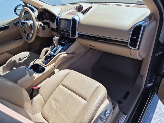 2016 Porsche Cayenne Base