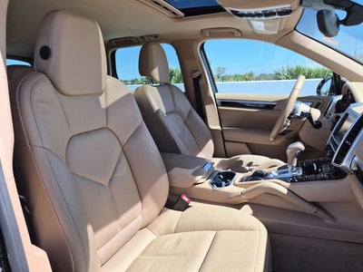 2016 Porsche Cayenne Base