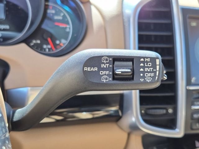 2016 Porsche Cayenne Base