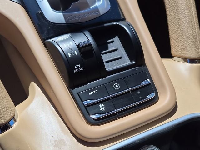 2016 Porsche Cayenne Base