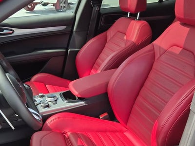 2025 Alfa Romeo Stelvio SPRINT