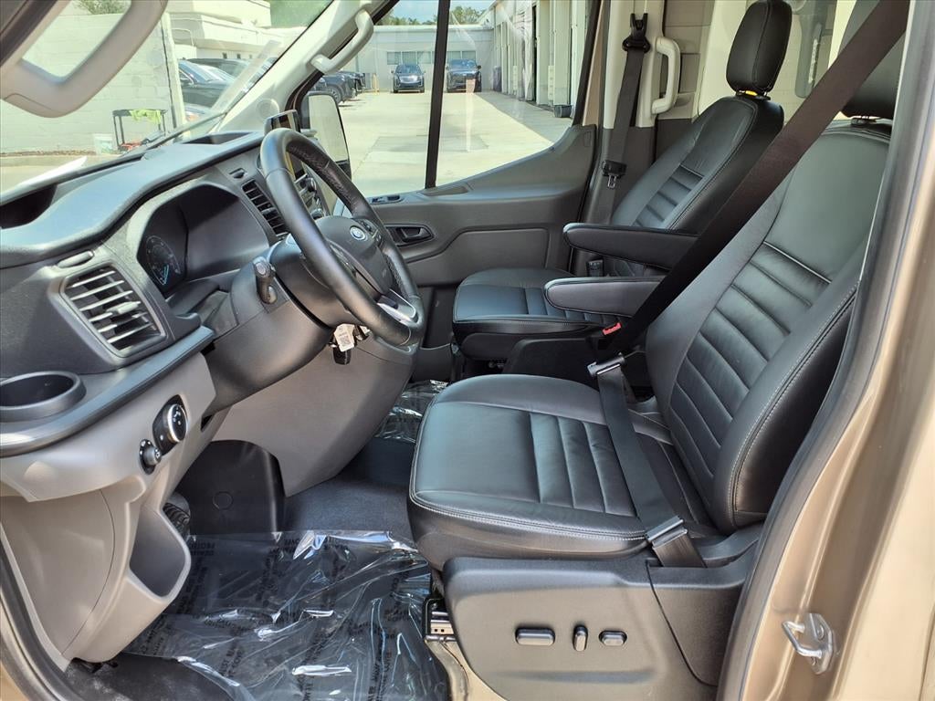 2020 Ford Transit Passenger Wagon XL