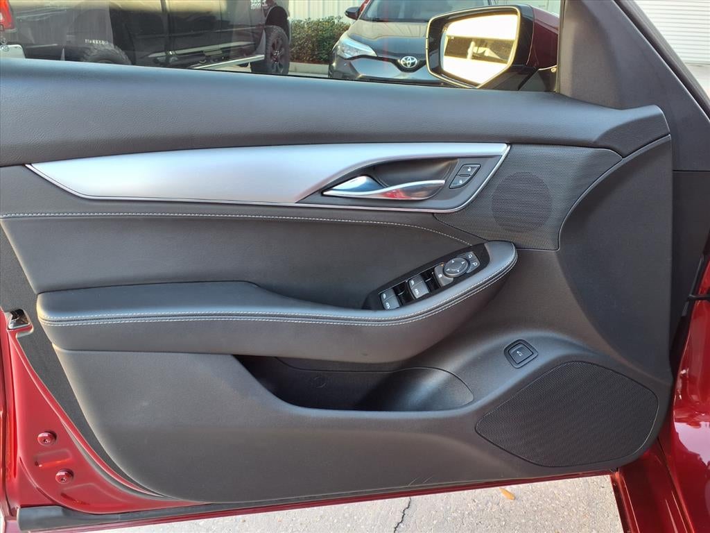 2023 Cadillac CT5 Luxury