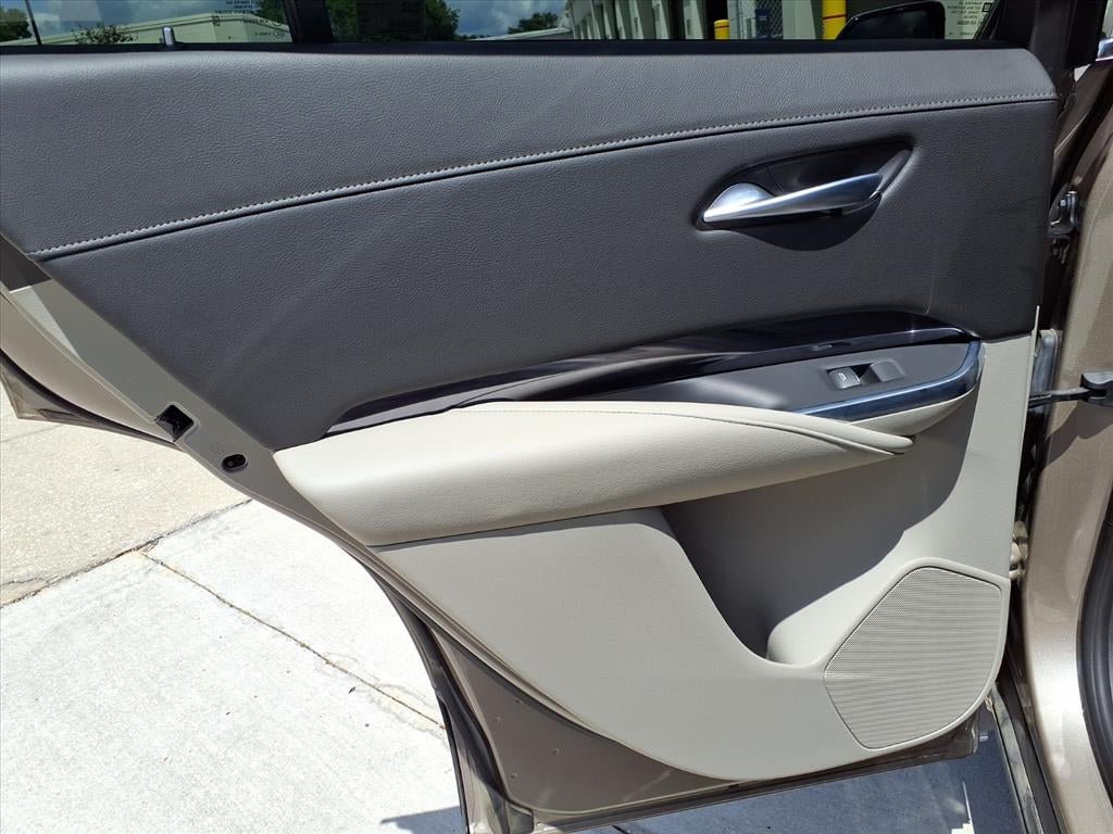 2023 Cadillac XT4 Luxury
