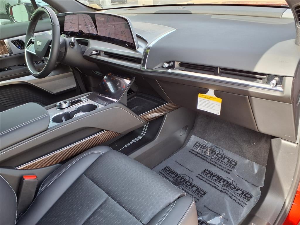 2026 Cadillac VISTIQ Luxury