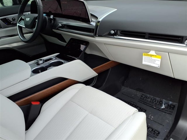 2026 Cadillac VISTIQ Luxury