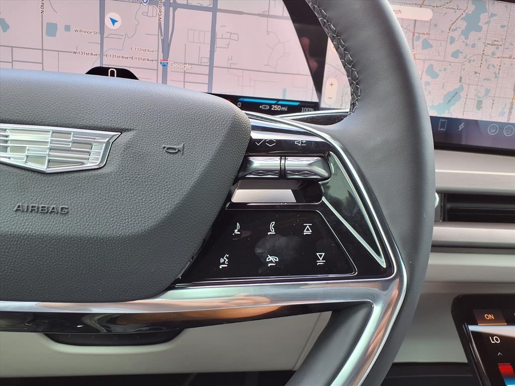 2026 Cadillac VISTIQ Sport