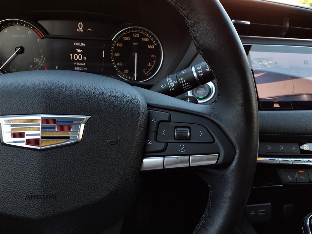 2023 Cadillac XT4 Premium Luxury