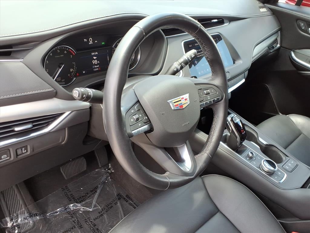 2022 Cadillac XT4 Premium Luxury