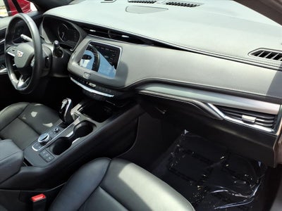 2022 Cadillac XT4 Premium Luxury